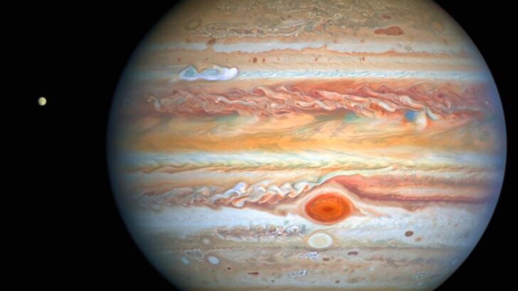 Yeni Jüpiter fotoğrafında çarpıcı ayrıntılar