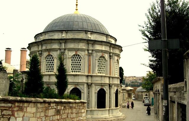 Mihrişah Valide Sultan’ın hayır eserleri